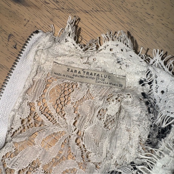 Zara Trafaluc Top Size M Lace Sleeveless Blouse Black White Zip Back Sheer - Picture 5 of 5